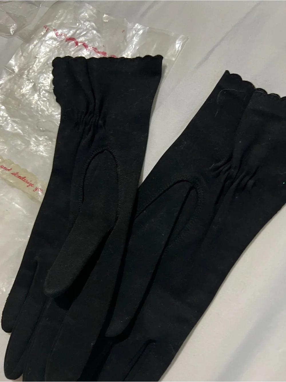Vintage 50s-60s Aris Black Scalloped Sueded Cotton Gloves Size 6.5